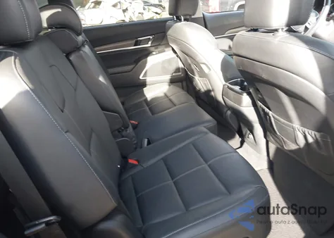 2021 Kia Telluride Ex z USA, uszkodzony, nr VIN 5XYP3DHC4MG162130